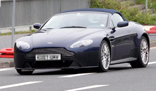 Aston Martin V12 Vantage Roadster