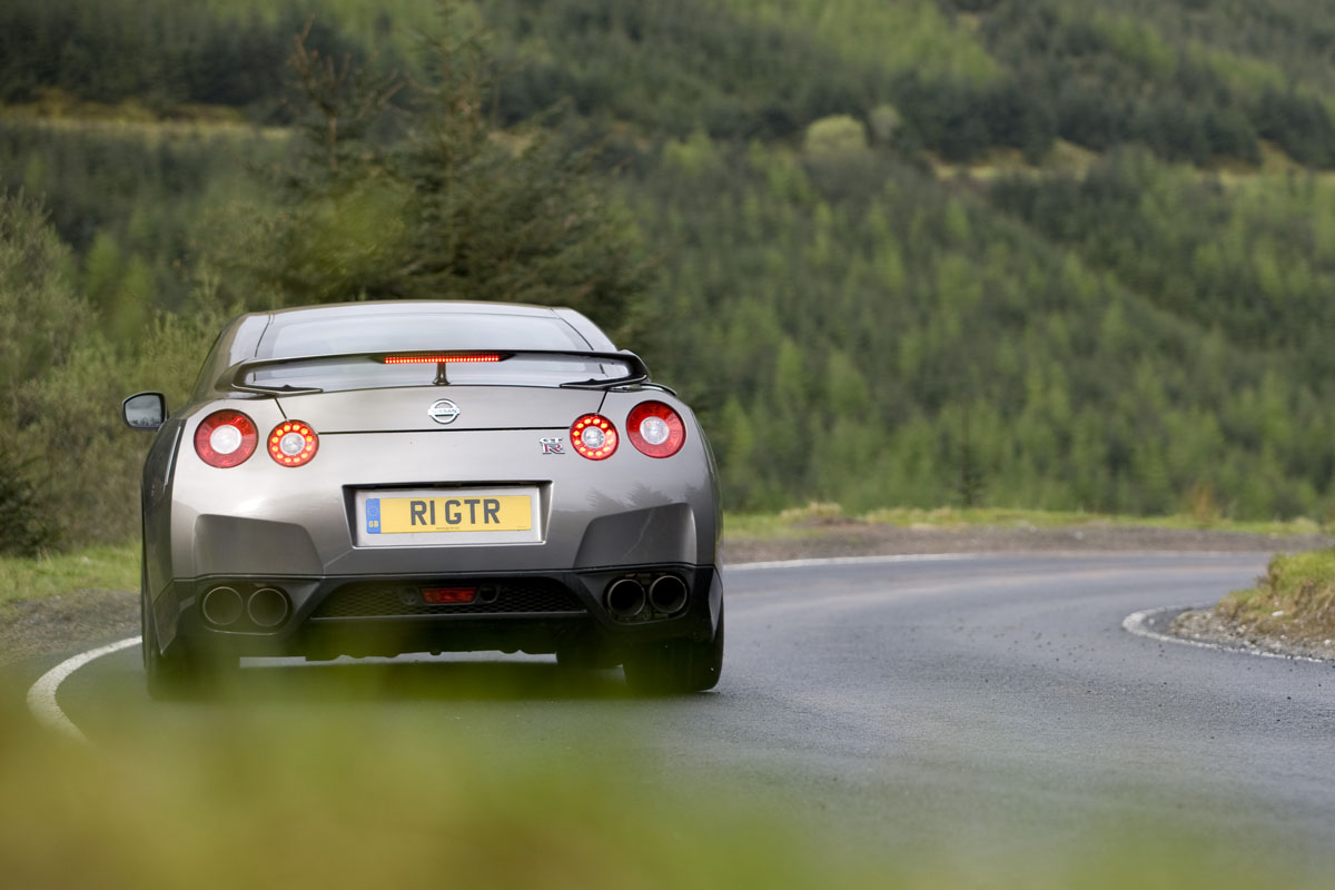 Nissan GT-R