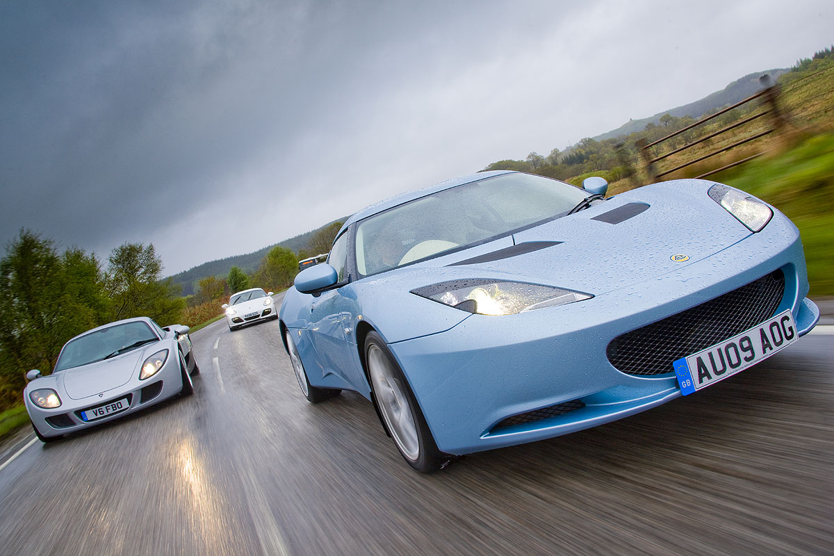 Lotus Evora v Porsche Cayman S v Farbio GTS350