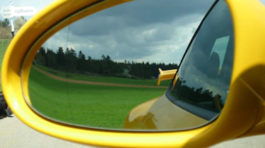 Porsche 911 GT3 mirror