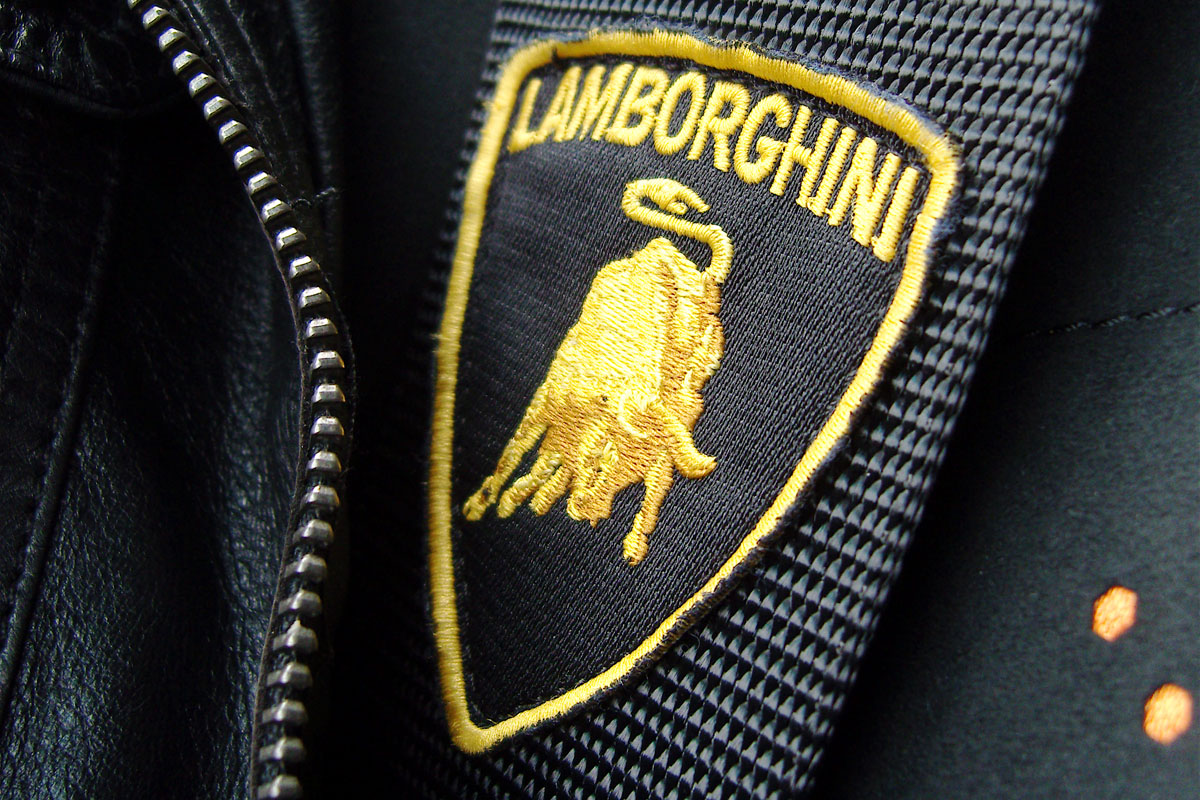 Lamborghini Murcielago LP670-4 SV seat logo