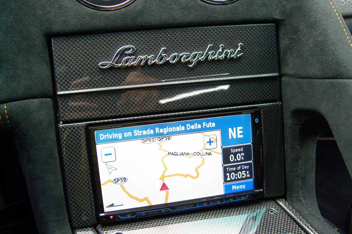 Lamborghini Murcielago LP670-4 SV dashboard console