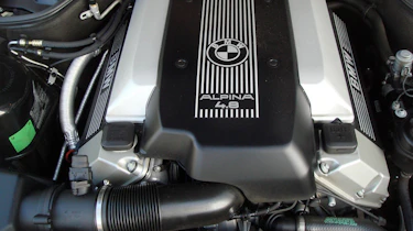 BMW Alpina Roadster V8 engine