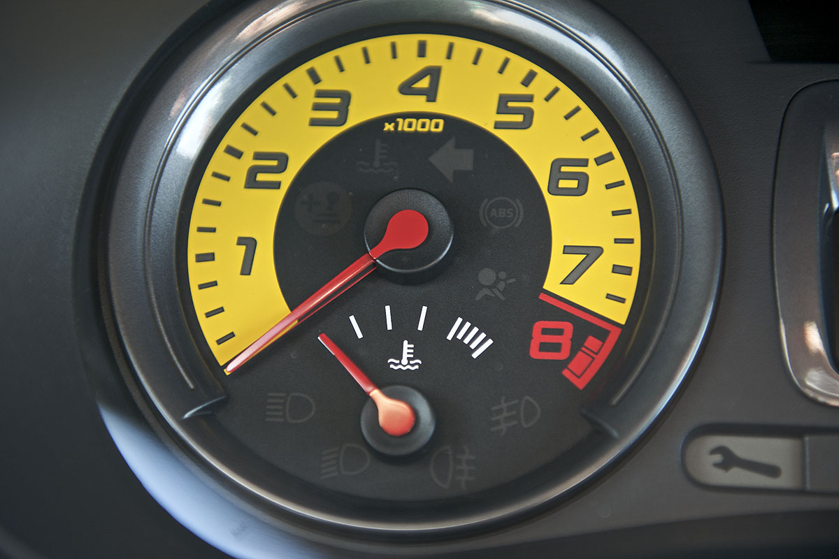 Renaultsport Clio 200 Cup dashboard instrument