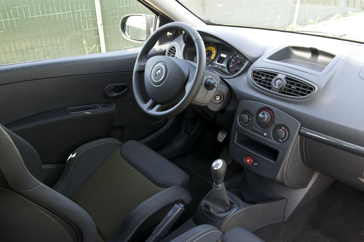 Renaultsport Clio 200 Cup interior
