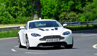 Aston Martin V12 Vantage