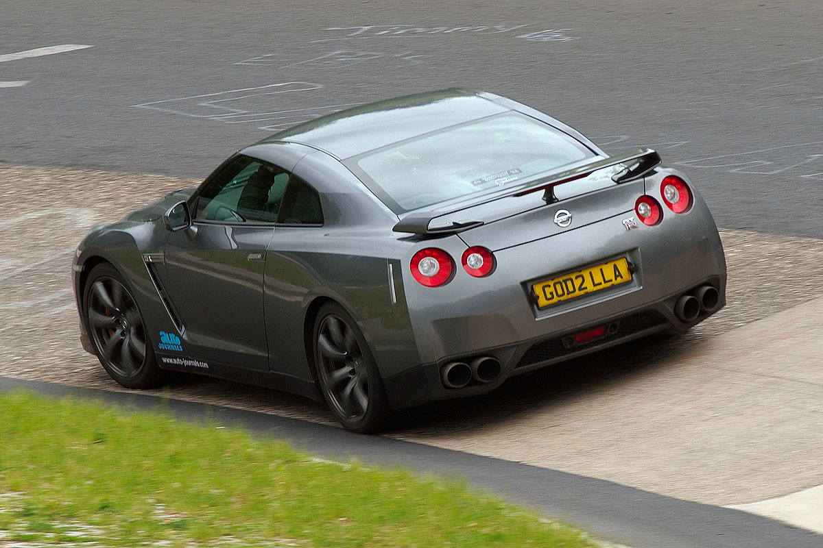 Nissan GT-R