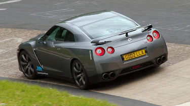 Nissan GT-R