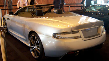 Aston Martin DBS Volante