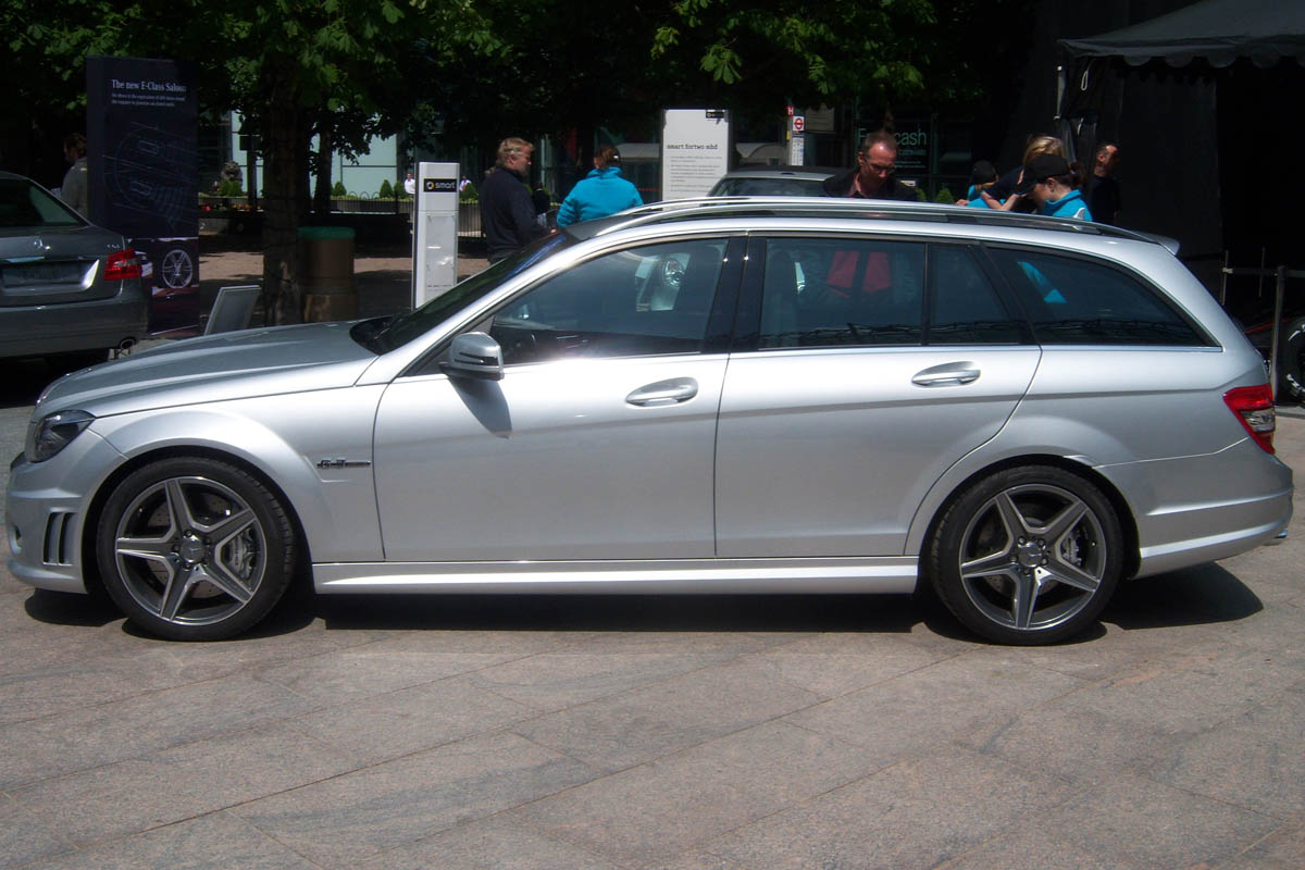 Mercedes C63 AMG