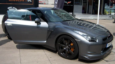Nissan GT-R