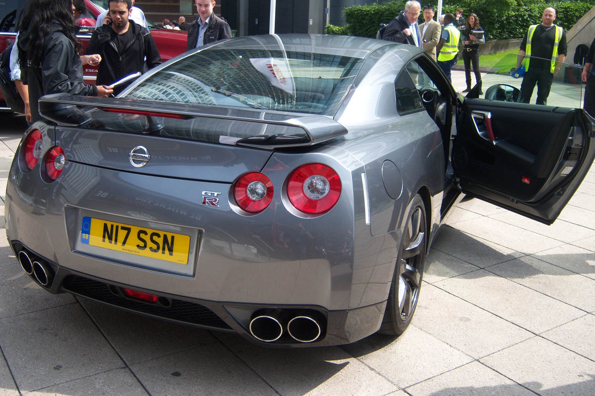 Nissan GT-R