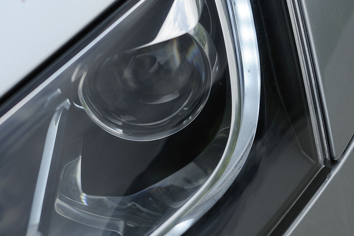 Volkswagen Bluesport headlight