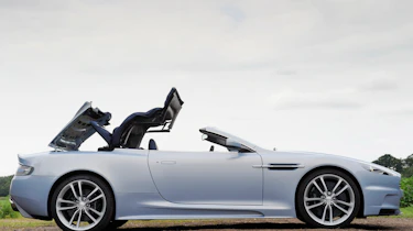 Aston Martin DBS Volante
