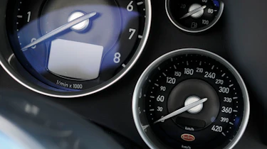 Bugatti Veyron Grand Sport dashboard