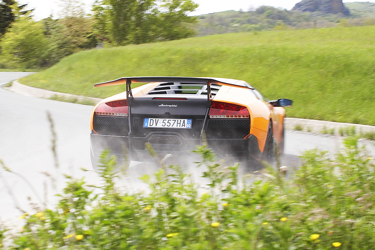 Lamborghini Murcielago LP670-4 SV rear