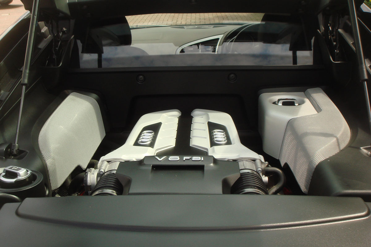 Audi R8 V8 engine
