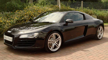 Audi R8 V8