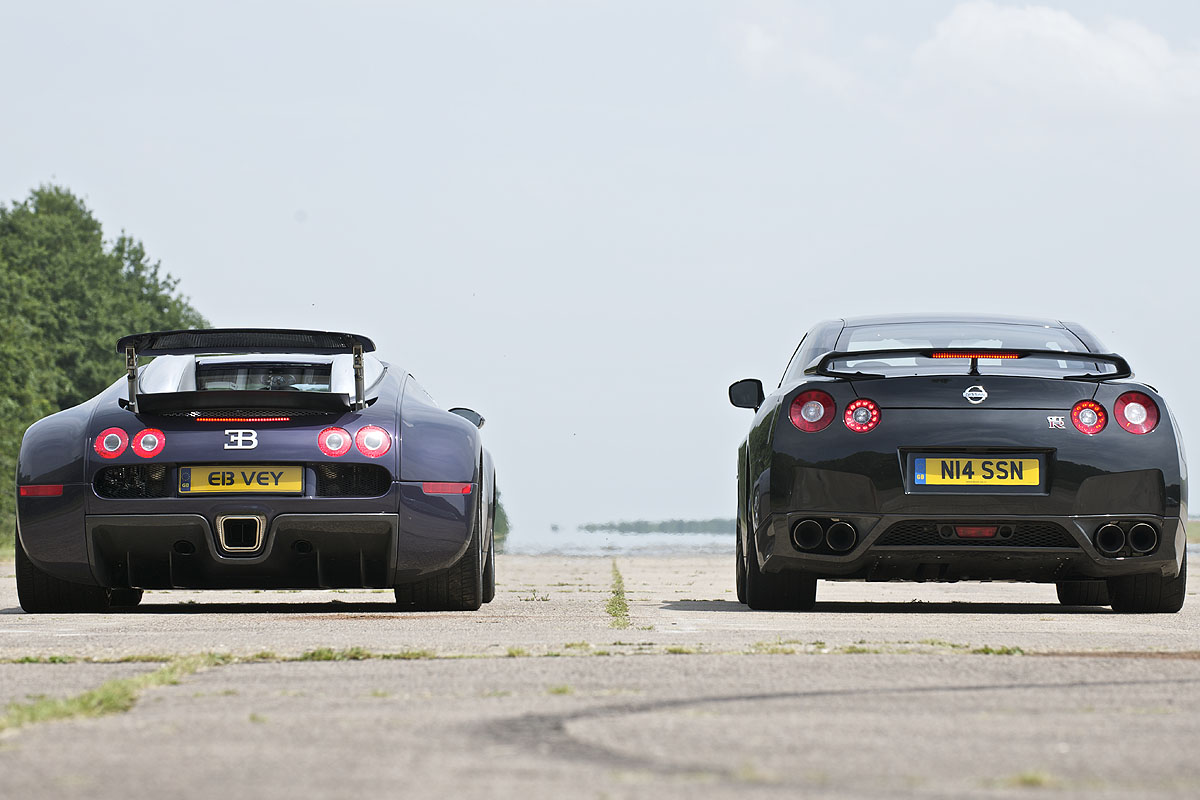 Bugatti Veyron and Nissan GT-R