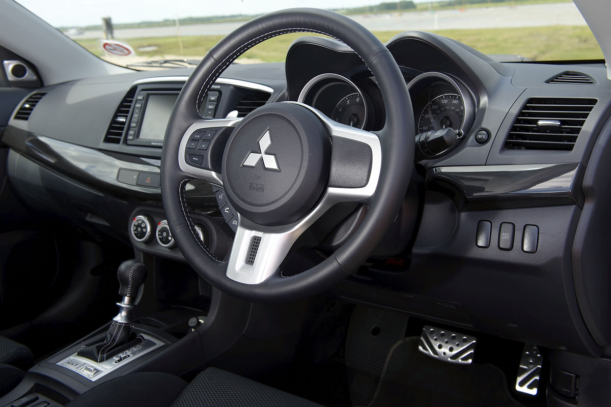 Mitsubishi Evo X FQ330 interior