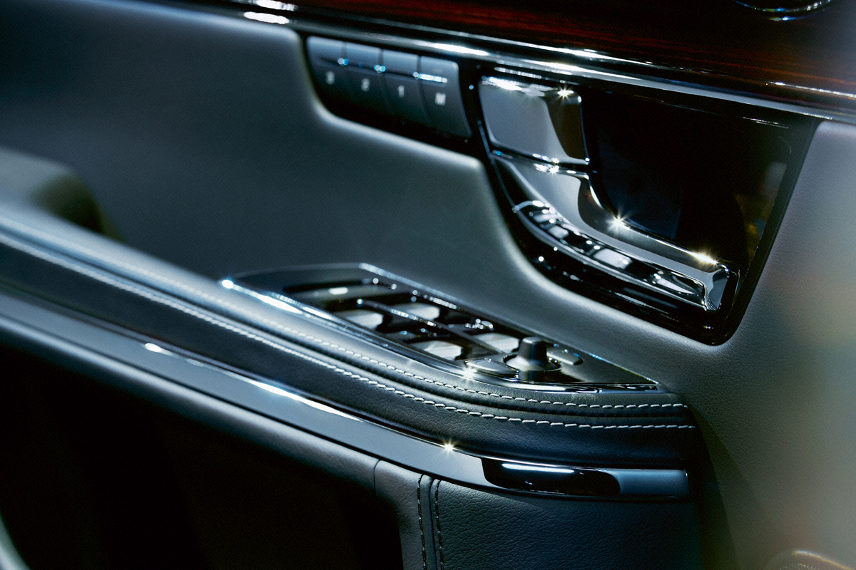 New Jaguar XJ
