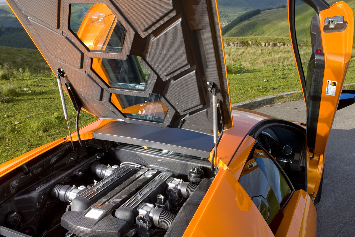 Lamborghini Murcielago engine