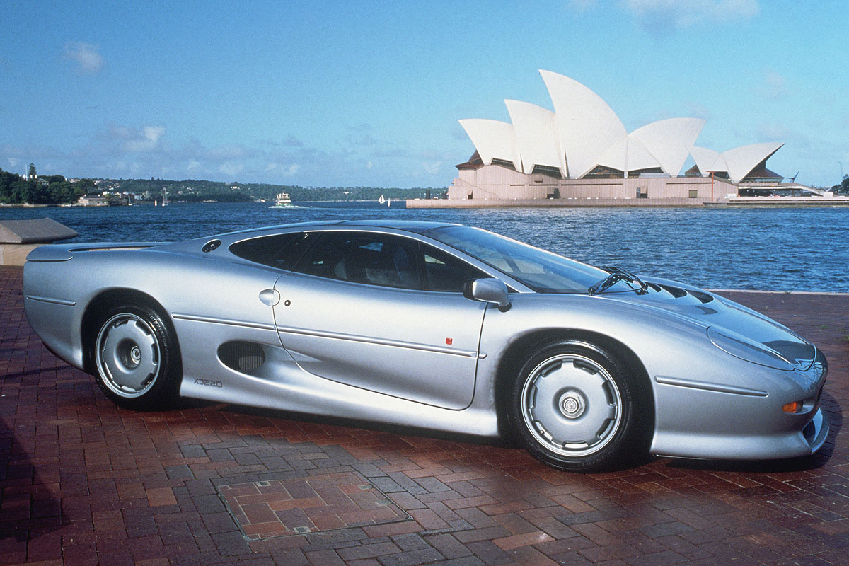 Jaguar XJ220