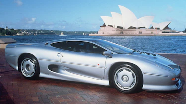 Jaguar XJ220