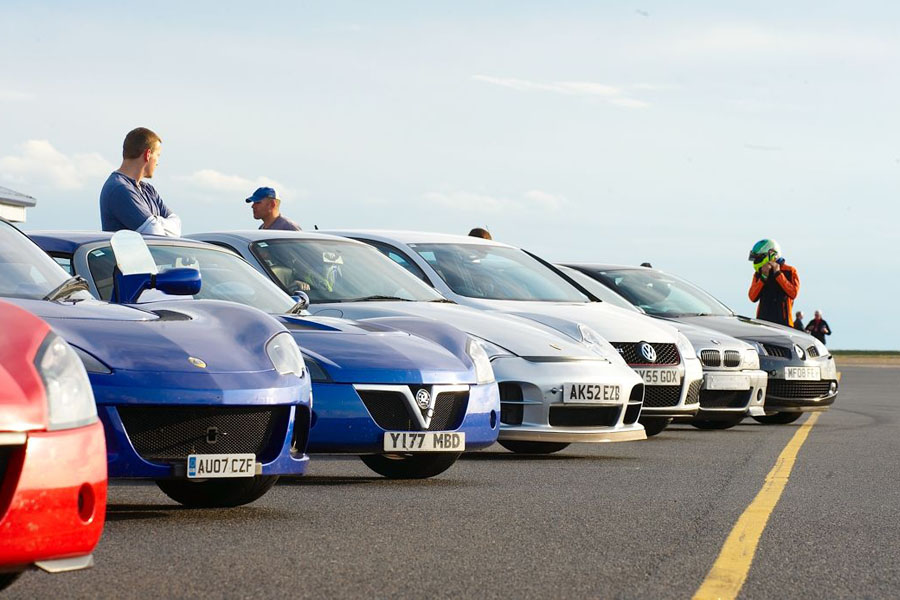 Europa, VX220 and Golf GTI