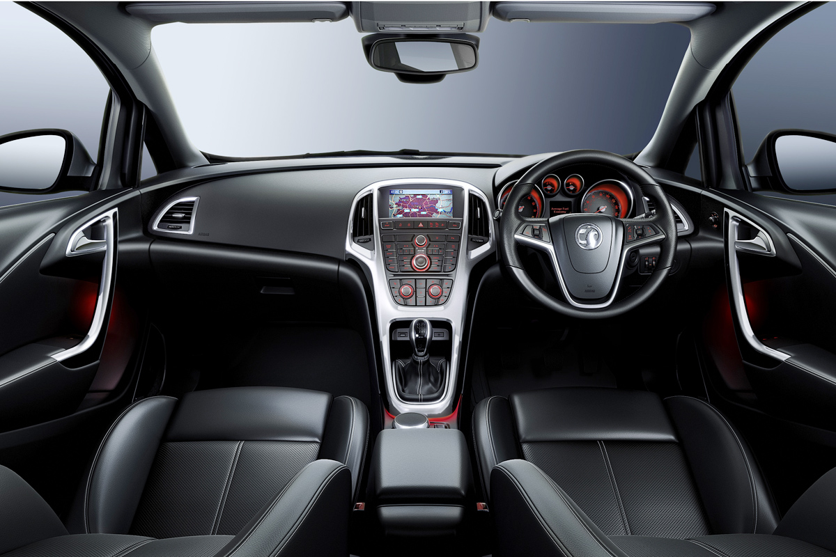 Vauxhall Astra 1.6 Turbo interior