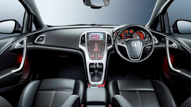 Vauxhall Astra 1.6 Turbo interior