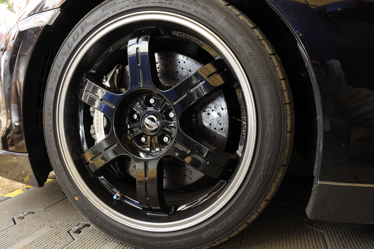 Nissan GT-R Spec-V wheel