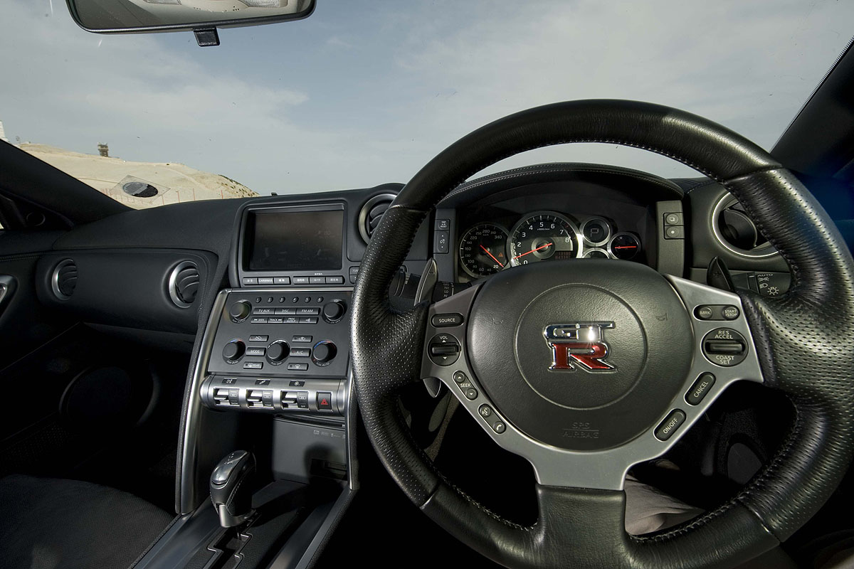Nissan GT-R
