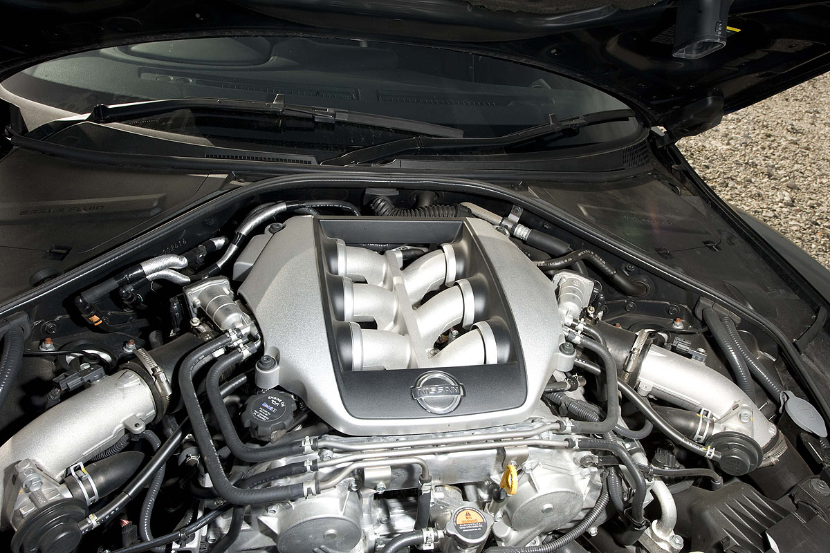 Nissan GT-R engine