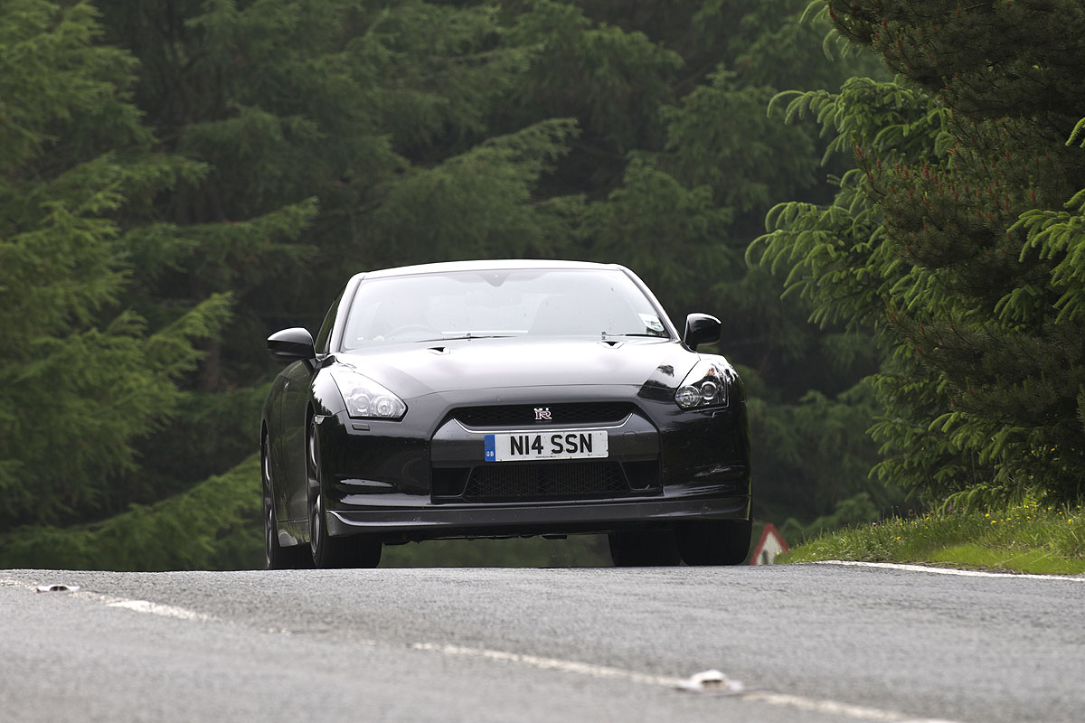 Nissan GT-R