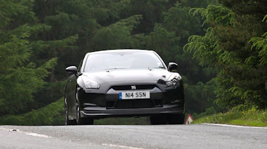 Nissan GT-R