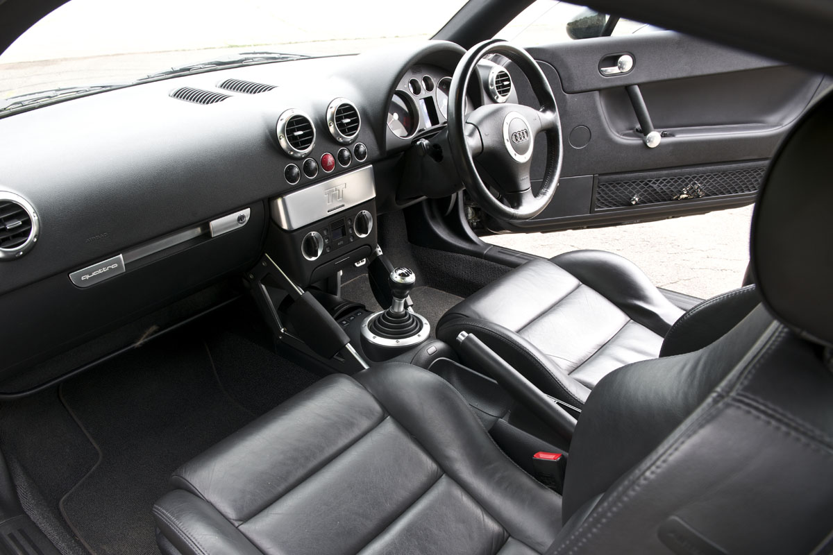 Audi TT interior