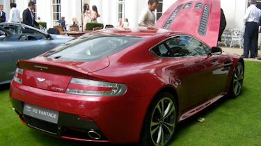Aston V12 Vantage