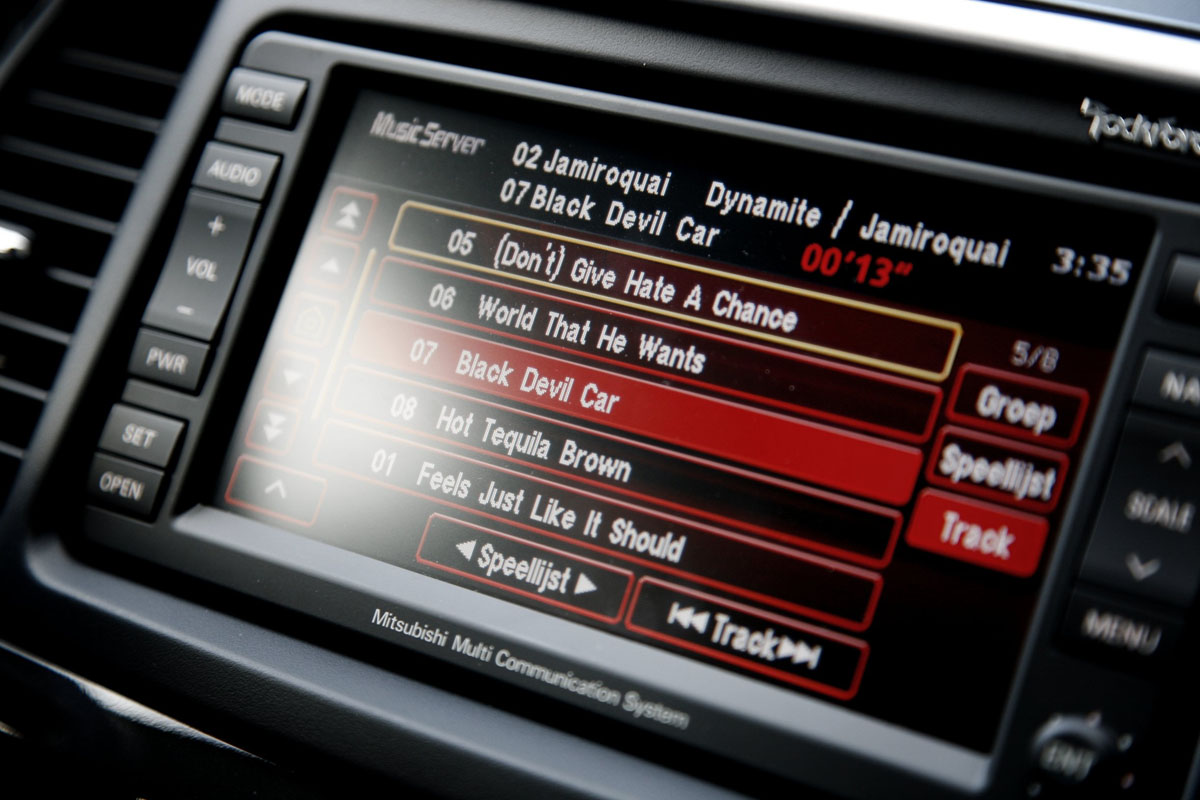 Mitsubishi Evo X FQ-360 dashboard