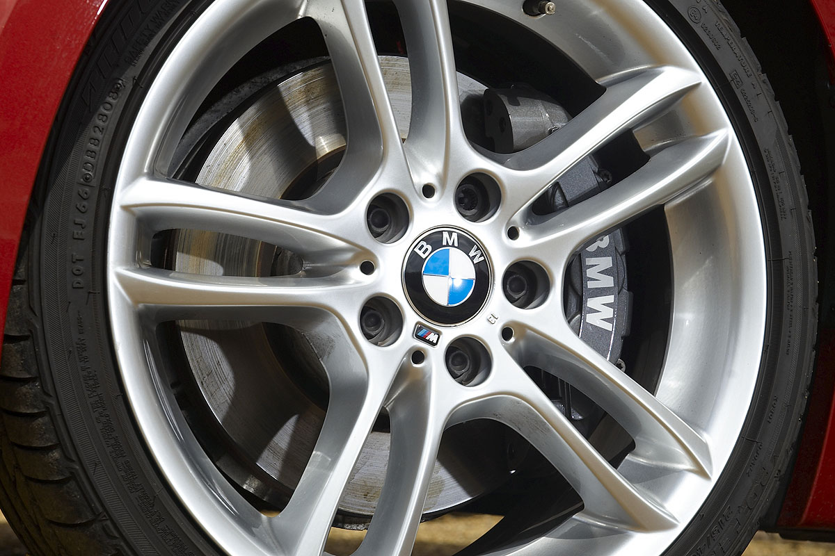 BMW 135i alloy wheel