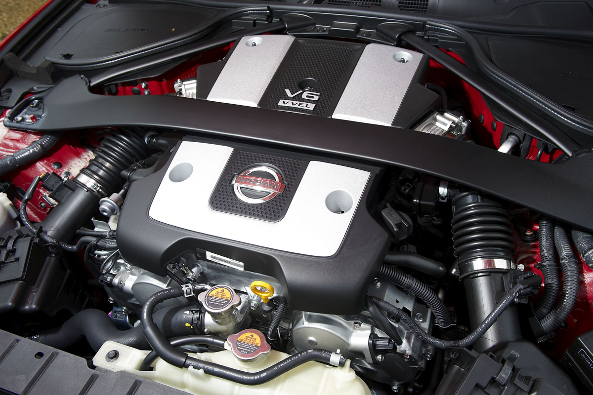 Nissan 370Z engine