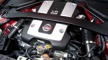 Nissan 370Z engine