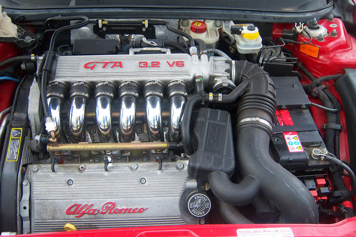 Alfa Romeo 156 GTA engine