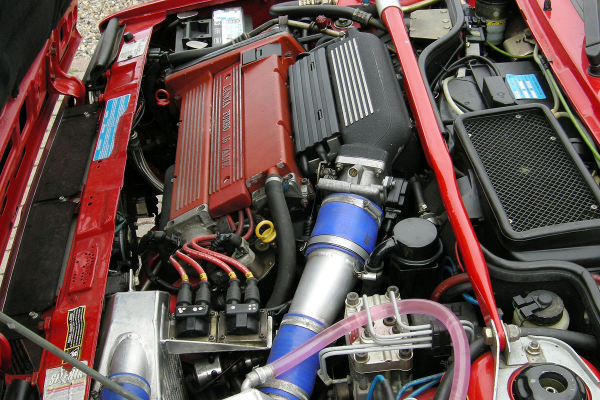 Lancia Delta Integrale engine