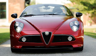 Alfa Romeo 8C