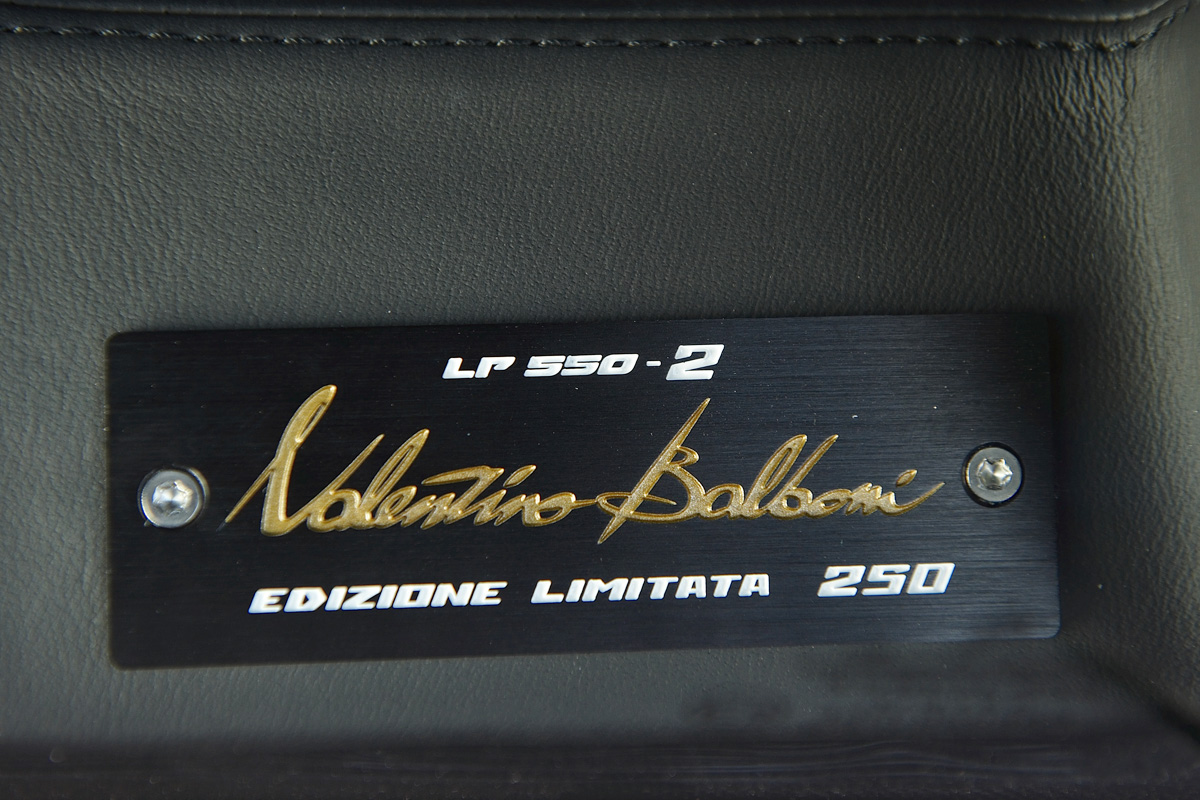 Lamborghini LP550-2 manufacturer plaque