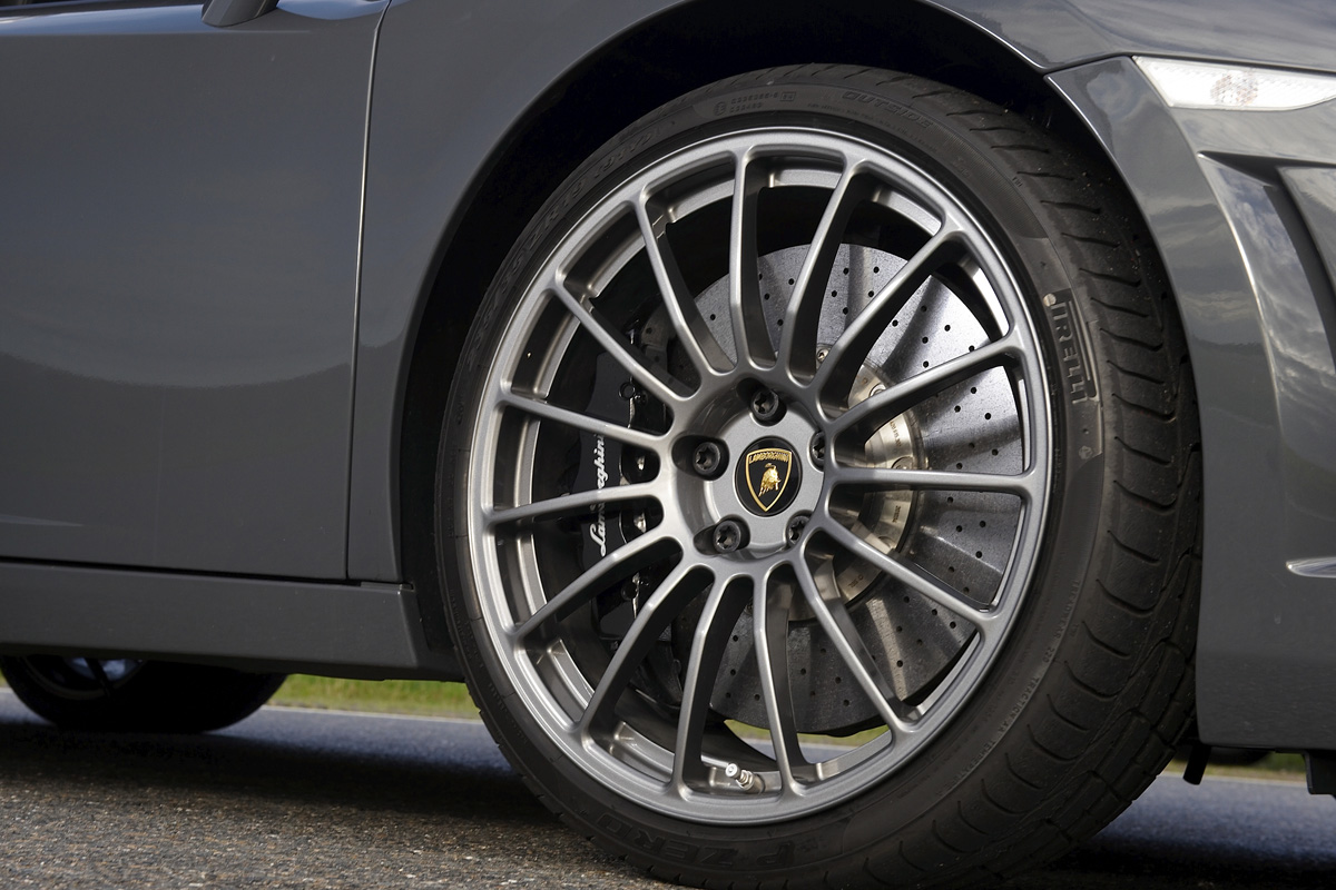 Lamborghini LP550-2 wheel