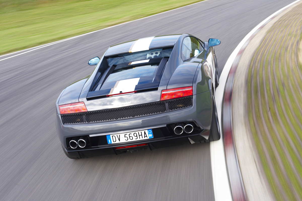 Lamborghini LP550-2 on track