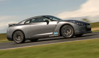 Nissan GT-R