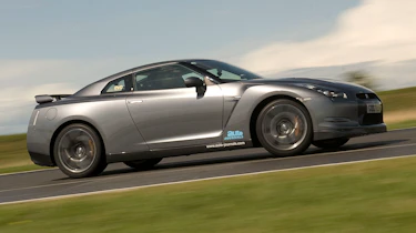Nissan GT-R